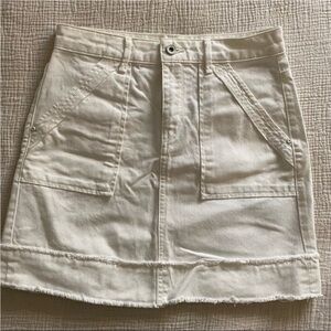 Zara Off-White Mini Skirt with Pockets